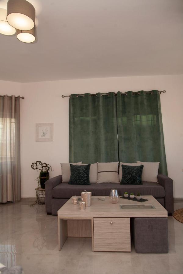 Meraki Beautiful Apartment Near The Sea Gazi Exterior photo
