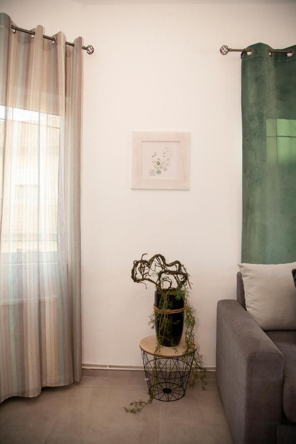 Meraki Beautiful Apartment Near The Sea Gazi Exterior photo